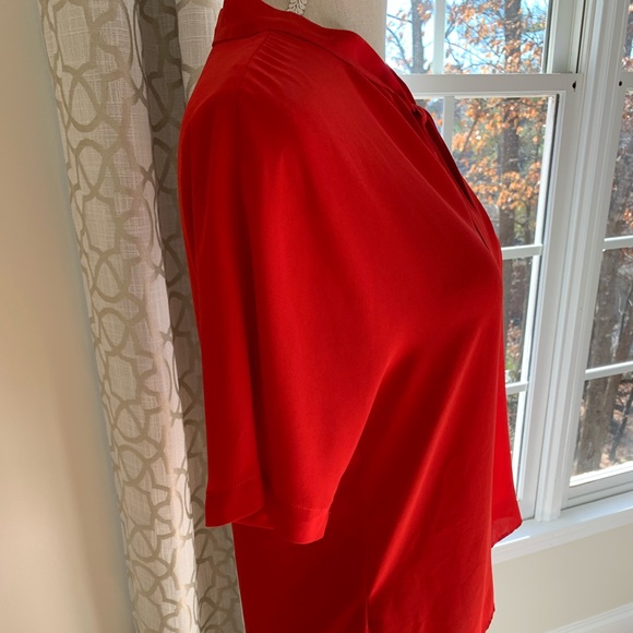 Express Blouse - Picture 3 of 5